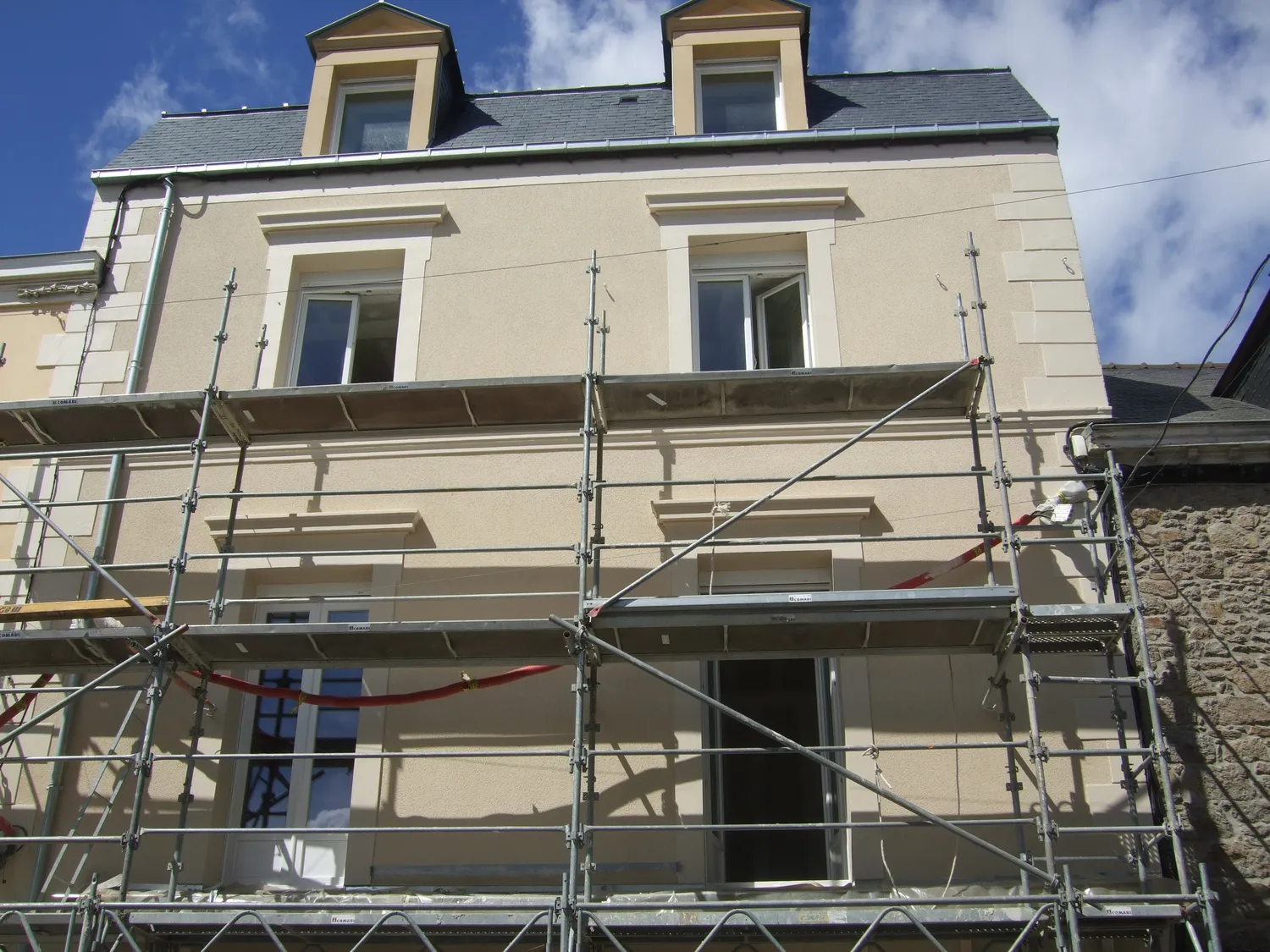 peinture exterieure parement pierre